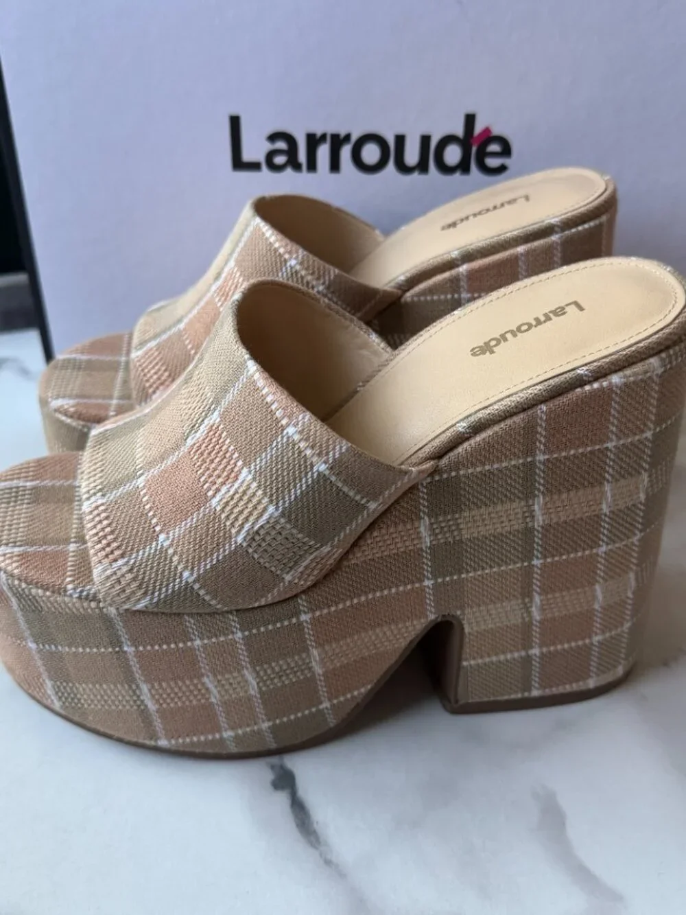 Larroude Wanda Plaid Chunky Platform Mule NEW Size 8.5